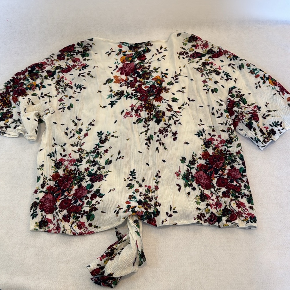 LUQ Rhee Tie Front Top Blouse V Neck Floral Off White Green Pink Women's Size S - Picture 6 of 10